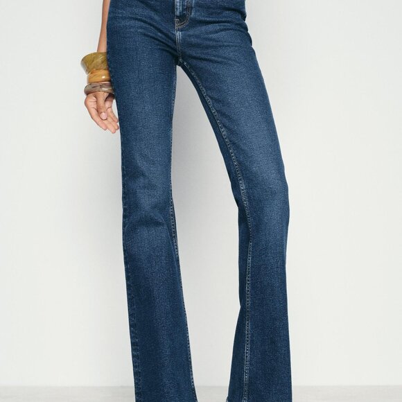 Zara FLARE JEANS WITH A HIGH WAIST - Picture 3 of 3